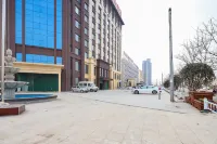 Vienna International Hotel (Ningling Zhanggong Road) - parking