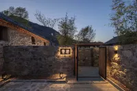 Southern Hill Homestay Hotels near Yao Bridge Gubao