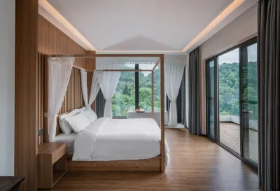 Bamboo Resort Hotels in Qionglai City