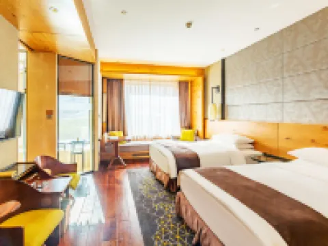 Lake Songhua Seibu Prince Hotel Hotels in Jilin City