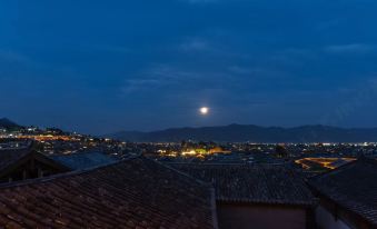 Lijiang Ancient Town, Mid-levels, No Noise Viewing Light Luxury Courtyard