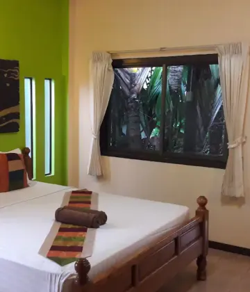 ห้องซูเปอริเออร์พร้อมเครื่องปรับอากาศ(เตียงคิงไซส์)