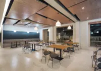 Miduo Manjing Designer Hotel Hotels in Zhashui