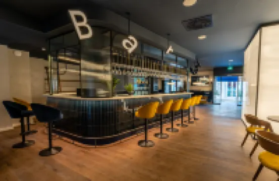 Chic & Basic Gravity