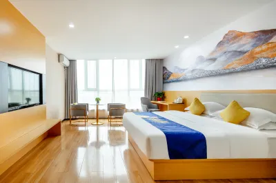 7Days Inn Hotel (Huairen Xintiandi Shopping Plaza) Hotels in Huairen