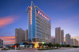 Vienna International Hotel (Baoji High-speed Railway Station)