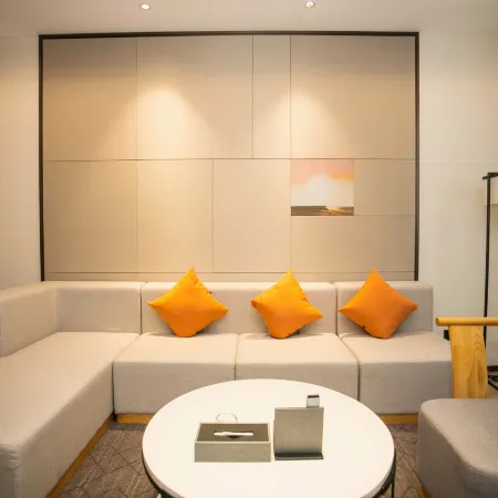 Pingdingshan Runzeyuan Shenma Hotel