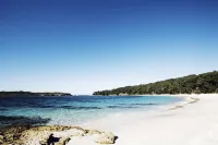 Paperbark Camp Hotels in Woollamia