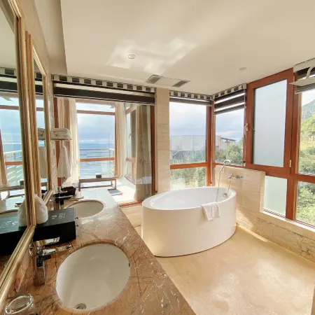 Liupanshui Sky Love · Cliff Homestay