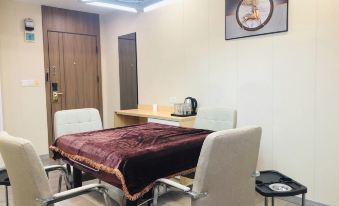 Jingzhou Tingxuan Business Hotel