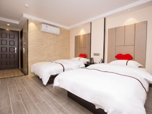 Qingmu Boutique Hotel (Nanjing South Station North Square store)