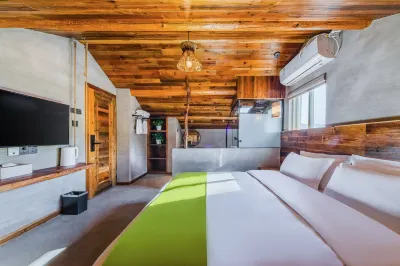 Floral Hotel·Anji Flower Non Mist Hotel (Cloud Grassland Store) Hotels in Anji Xian