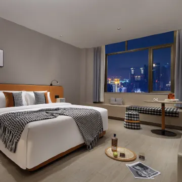 Spey Hotel (Guangzhou Longgui Jinbo Plaza) Отели рядом с достопримечательностью «Байюнь»