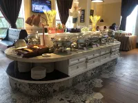 Qionghai Changlong Hotel (Yinhai Zaliang Street) - breakfast