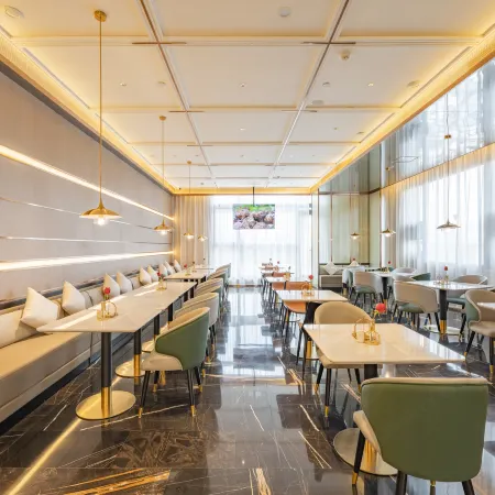 Atour Hotel, Baoyu Plaza, North Changjiang Road, Kunshan