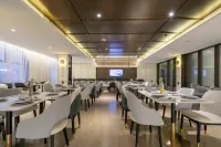 Atour Hotel (Guilin Two Rivers and Four Lakes Elephant Trunk Hill) Hotels in Guilin