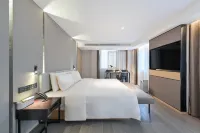 Yunduo Hotel (Ezhou Municipal Government) Отели рядом с достопримечательностью «Heshangshan Relic Site»