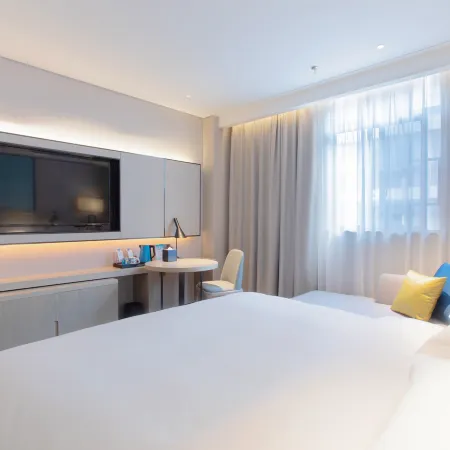 Echarm Hotel (Hechi Yizhou Municipal Center Plaza)