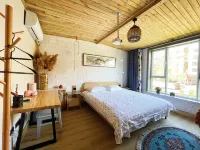 Fawny Birth Hotels in Fukang