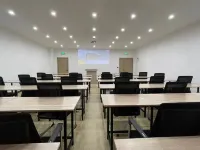 GreenTree Inn (Chuxiong Xianren Ancient Town Shop) Hotels in Chuxiong