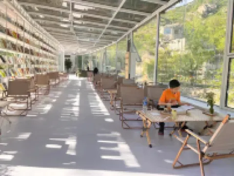 Xianweng Holiday Hotel