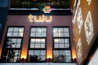 Tuju Arteri Pods Hotels in 