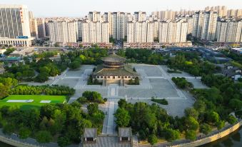 JIANGUO  HIDDEN  HOTEL