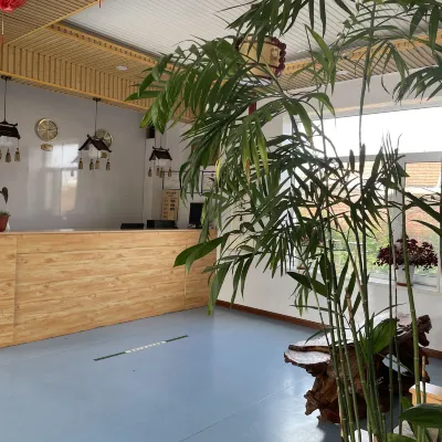 Fusong Changbai Mingzhu Kangyang Inn Hotels near Lushui River National Forest Park