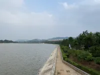 Yunji Hotel