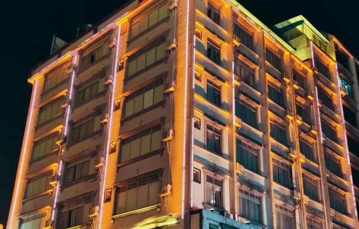 Yeste Hotel (Dahua County Stadium)