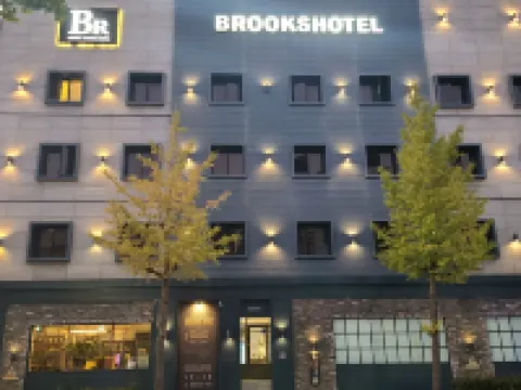 Brooks Hotel Tongyeong Hotels in Tongyeong-si