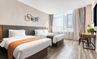 Home Inn Select Hotel (Rongcheng Chengshan Avenue Sakura Lake Park)