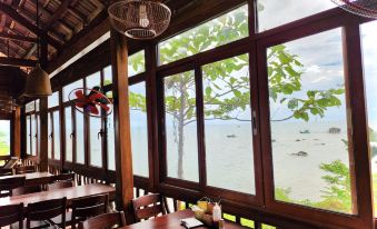 Voyage Phu Quoc Beach Resort