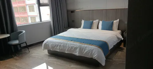 See the big hotel every day Hotel di Suining