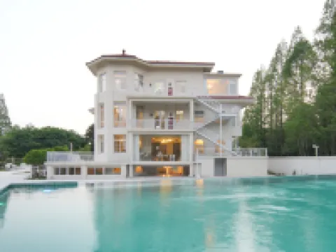 Cissé White Pigeon Homestay Hotels near Yuanxiangxiaozhen Sceneic Area