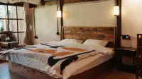 Hailuogou Yayoi B&B (Yanzigou Branch) Hotels in Luding