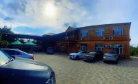 Jingpo Lake Mid Mountain · Bojing Resort - ที่มีที่จอดรถ