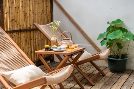 Alley to the courtyard (Suzhou Pingjiang Road Humble Administrator's Garden) Отели рядом с достопримечательностью «Yiyuan Garden»