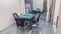 Quxian Jinshangyuan Business Hotel - 2-Star