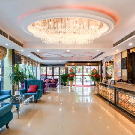 Xiushan V8 Boutique Hotel (Xiushan Railway Station Branch)