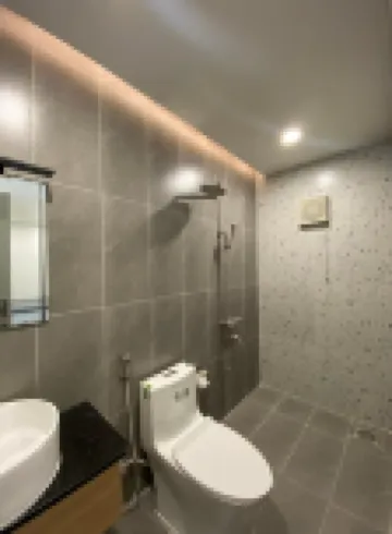 Happy Hotel Hotel berhampiran Chua Phap Nguyen