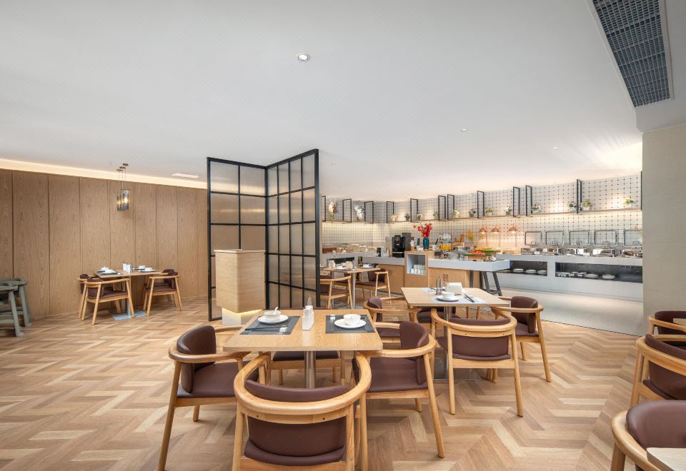 1. 컨트리 인 앤 ..