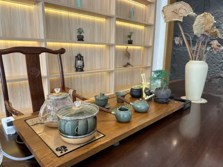 Banshandu B&B (Entrance to Tiantangzhai Scenic Area) Отели рядом с достопримечательностью «Baima Canyon»