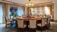 Qiyunshan Yuehua Resort Hotel