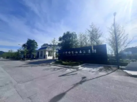 Lingxiushan Tangquangu Cultural Tourism Accommodation