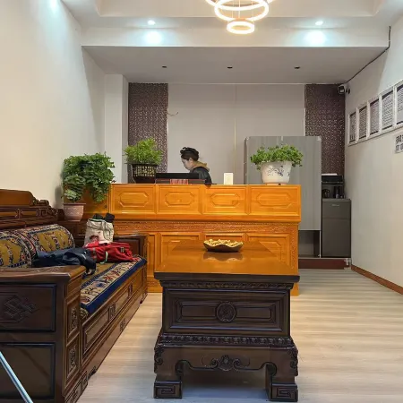 Jomda Yazhuocang Homestay