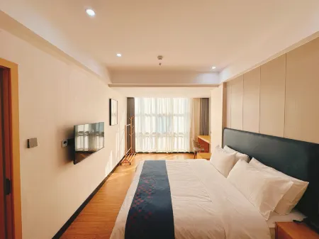 RE：FREE Hotel Отели в г. Шанъю