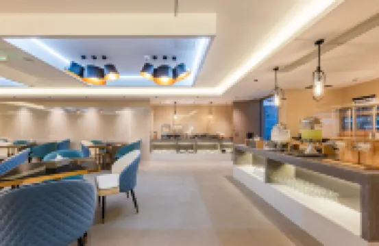 Yeste International Hotel (Mangshi Square · New Play Factory Branch)