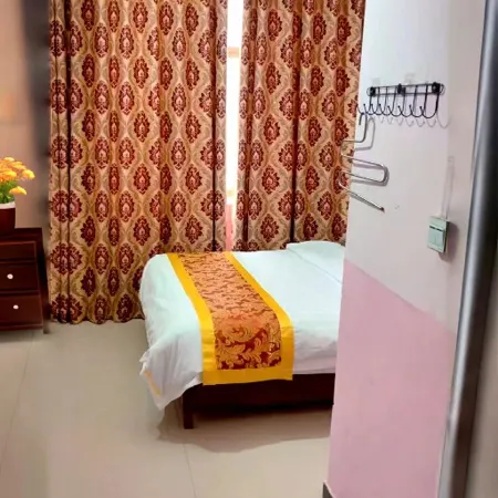 Fugou Yijia Express Hotel