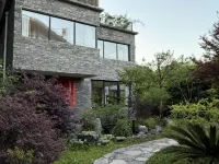 manyebieyuan Hotels near Bifengxia Wildlife Park
